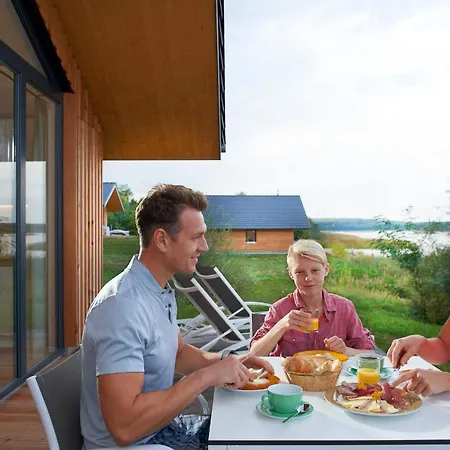 Ferienhaus Für Bis Zu 4 Personen Zur Seeseite - [#125254] * Grobern